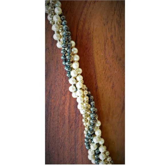 Set of 3 Necklaces: Pearl, Gold & Gunmetal - Picture 7 of 10